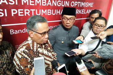 Ketua OJK: Utang ke Fintech Ilegal Sama dengan Utang ke Rentenir